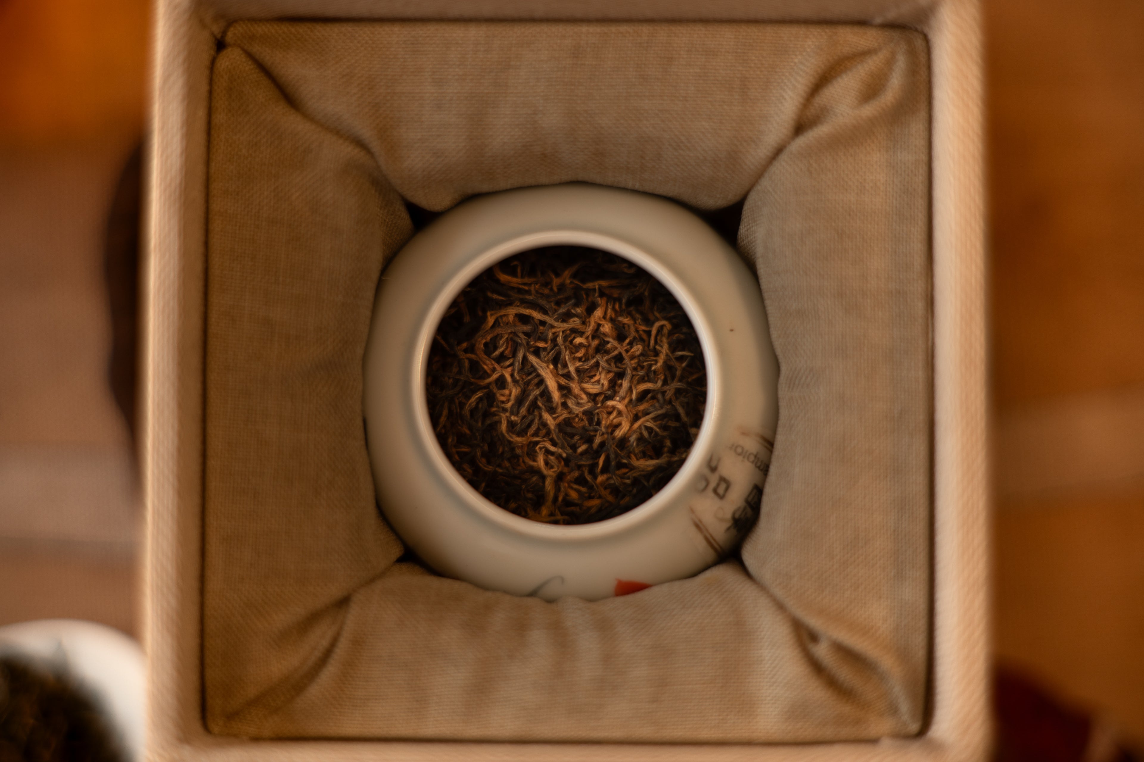Golden Eyebrow - Black Tea